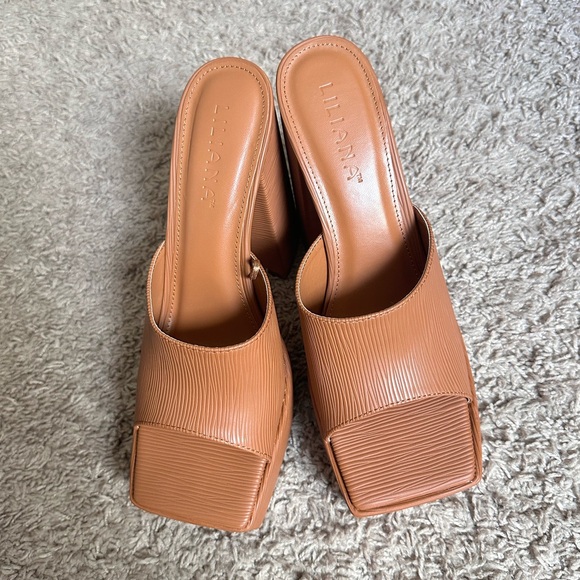 NEW Liliana brown high heels - Picture 2 of 4